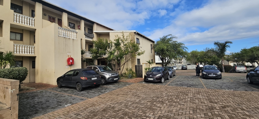 2 Bedroom Property for Sale in Parklands Western Cape
